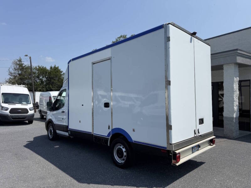 ford transit chassis cab 2022 1FDBW5Z88NKA01580 image ford transit chassis cab 2022 1FDBW5Z88NKA01580 image